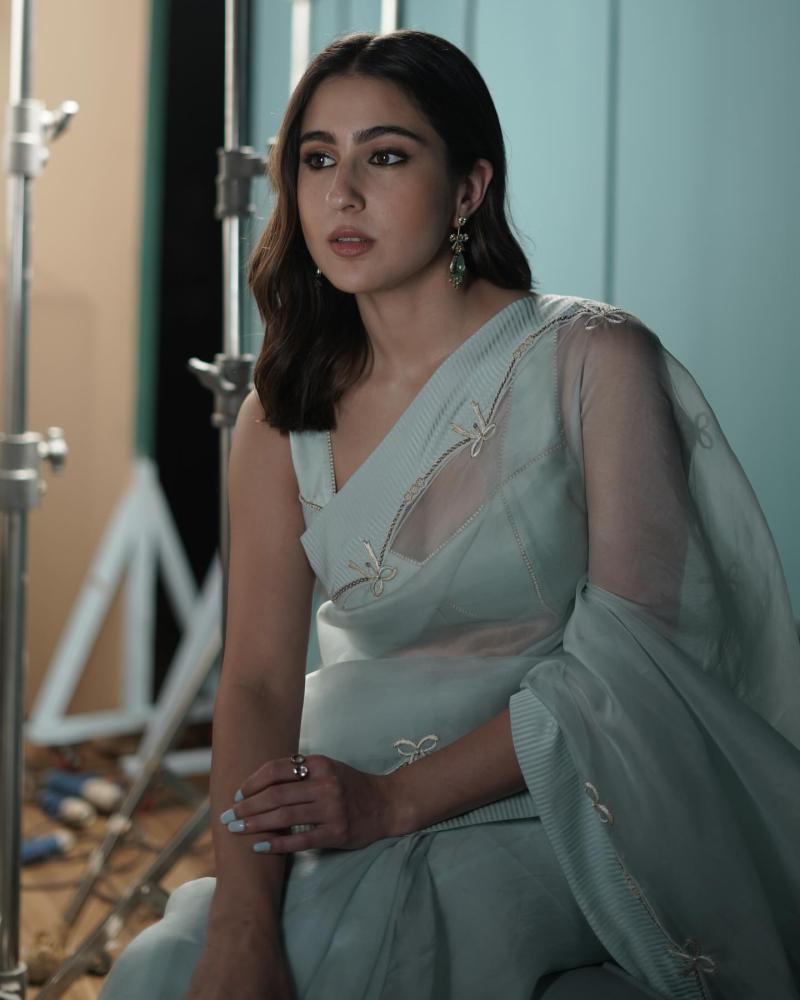 cute-pretty-and-lovely-saraali-khan-photos